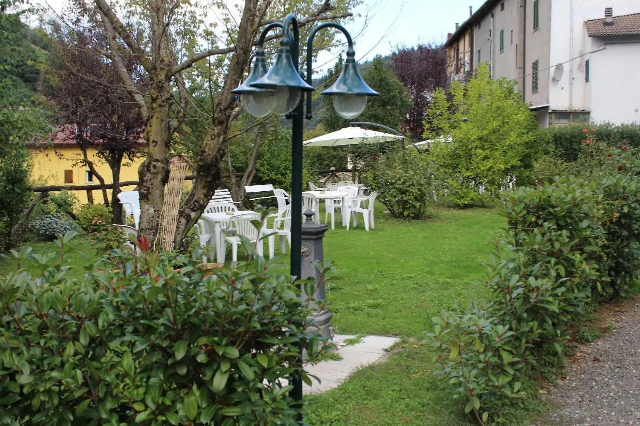 Hotel Margherita Montepiano 3*,  Italy